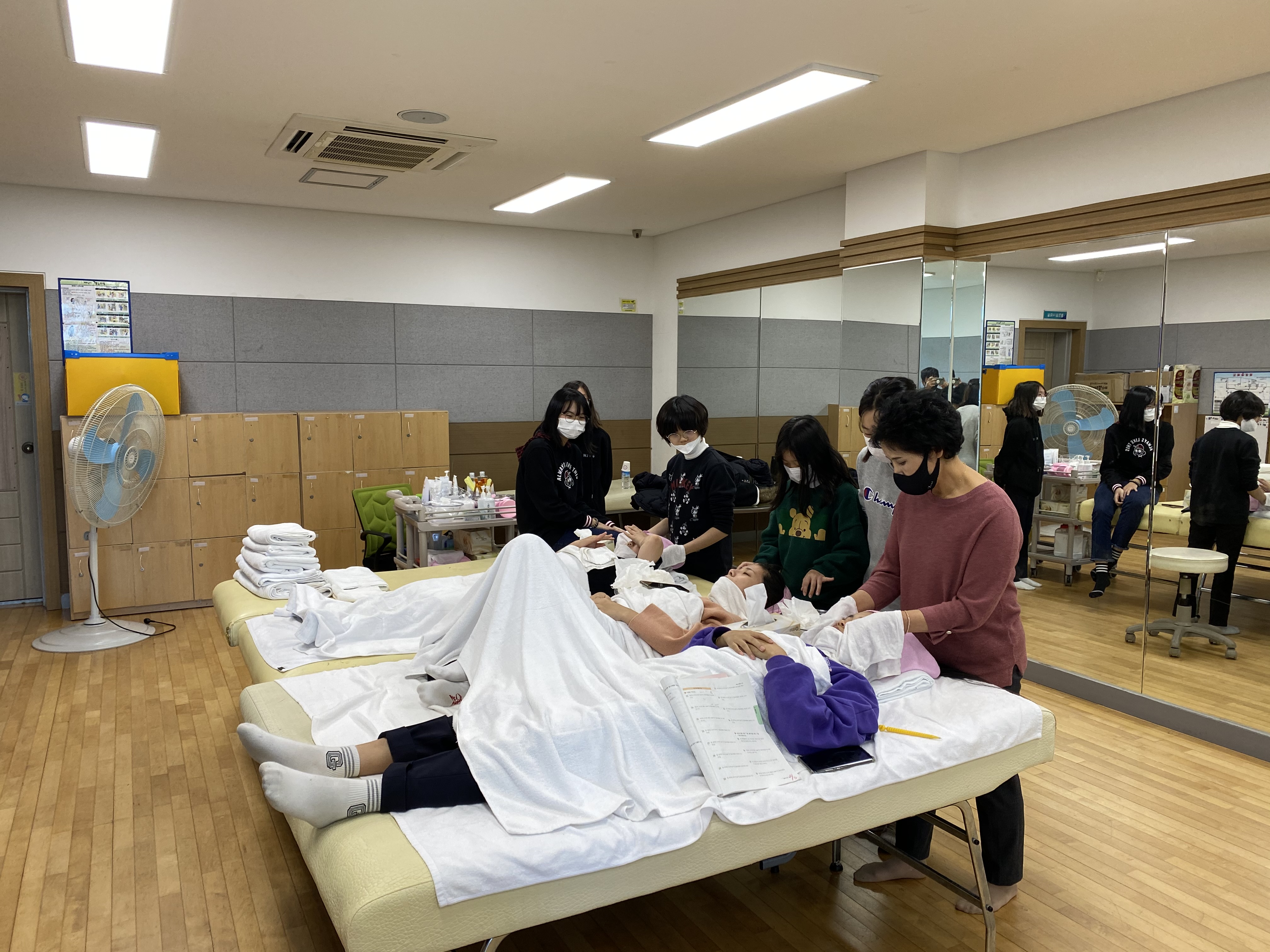완주중학교 피부미용 동아리